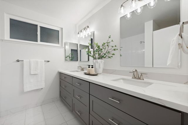 600 Comet Drive, Foster City, CA 94404