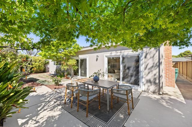 600 Comet Drive, Foster City, CA 94404