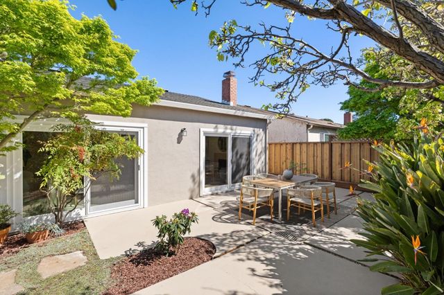 600 Comet Drive, Foster City, CA 94404