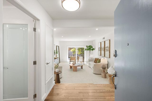 600 Comet Drive, Foster City, CA 94404