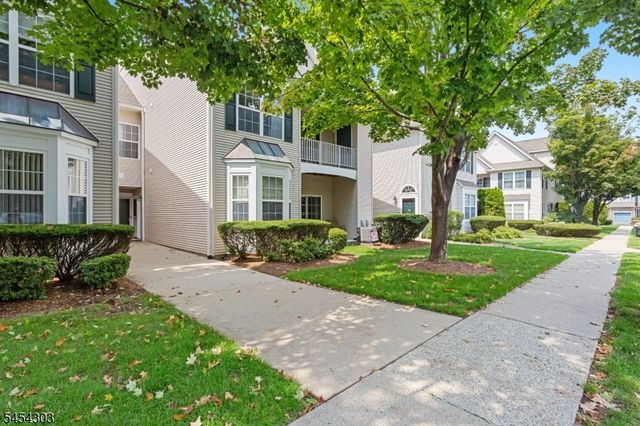 314 Cambridge Dr, Butler Boro, NJ 07405
