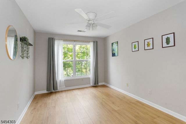 314 Cambridge Dr, Butler Boro, NJ 07405