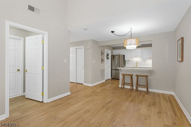 314 Cambridge Dr, Butler Boro, NJ 07405