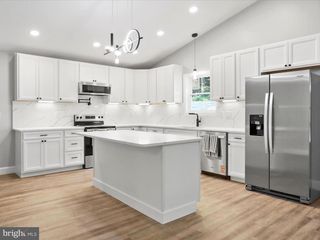 130 HIGHLAND WAY, Chester Gap, VA 22623