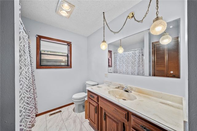 1810 Little Flock Drive, Little Flock, AR 72756