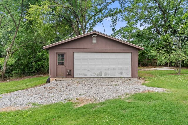 1810 Little Flock Drive, Little Flock, AR 72756