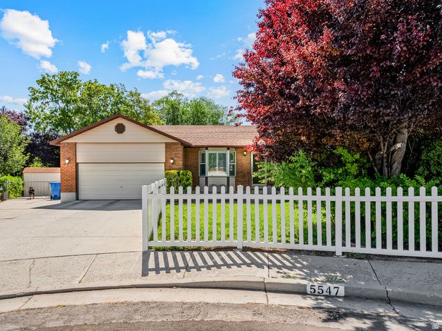 5547 S HARVEY HEIGHTS DR, Taylorsville, UT 84129