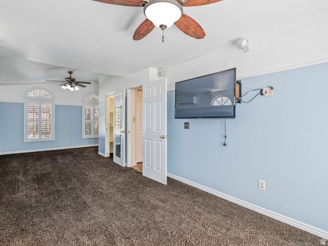 5547 S HARVEY HEIGHTS DR, Taylorsville, UT 84129