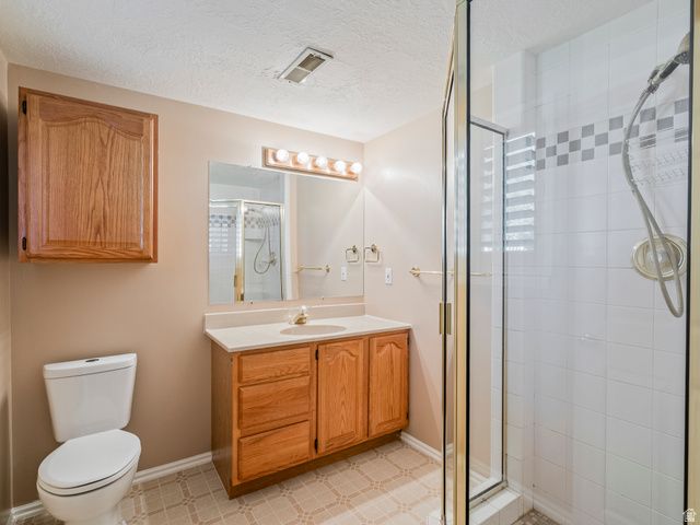5547 S HARVEY HEIGHTS DR, Taylorsville, UT 84129