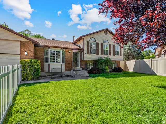 5547 S HARVEY HEIGHTS DR, Taylorsville, UT 84129