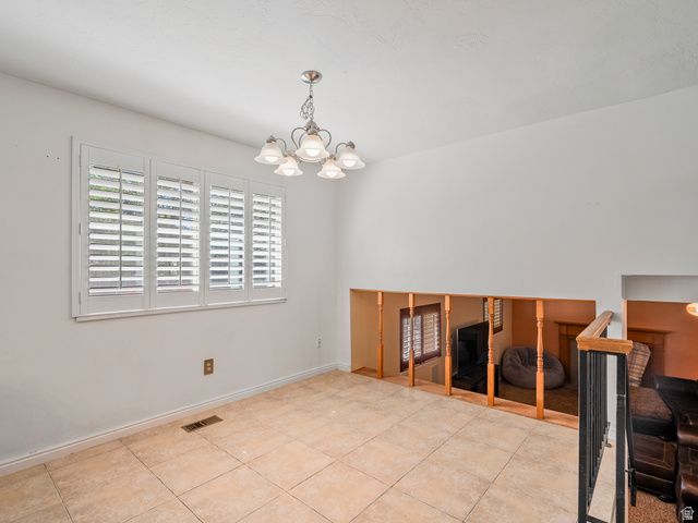 5547 S HARVEY HEIGHTS DR, Taylorsville, UT 84129