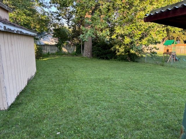 520 Edgewood Lane, Elk Grove Village, IL 60007