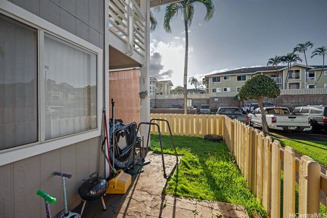 94-520 Kupuohi Street 14101, Waipahu, HI 96797