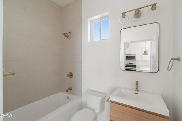 10558 Encino Avenue, Granada Hills (los Angeles), CA 91344