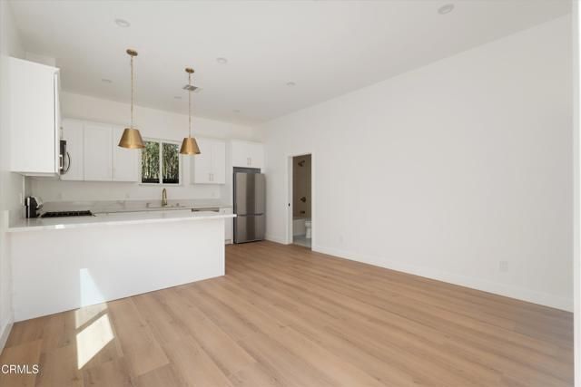 10558 Encino Avenue, Granada Hills (los Angeles), CA 91344