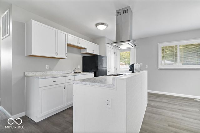 7250 E 34th Place, Indianapolis, IN 46226