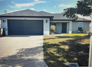 1143 NW 4th PL, Cape Coral, FL 33993