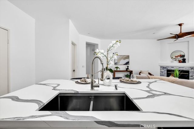 3773 Mission Peak, Palm Springs, CA 92262