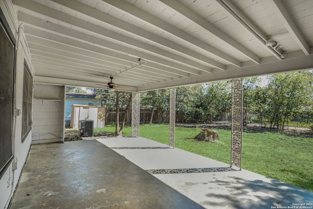 56 Ewing Pl, San Antonio, TX 78201