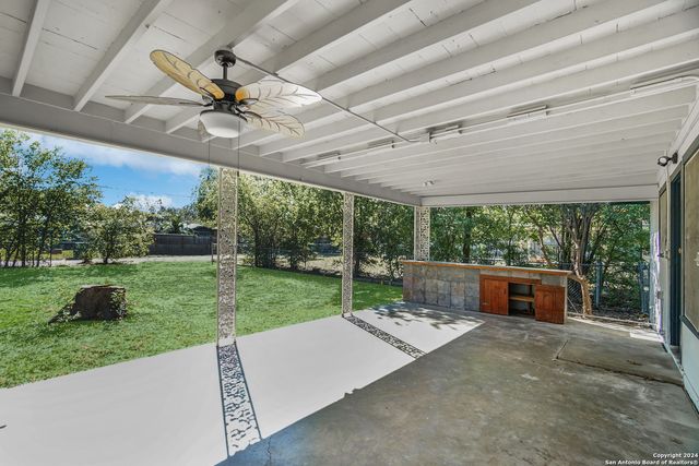 56 Ewing Pl, San Antonio, TX 78201