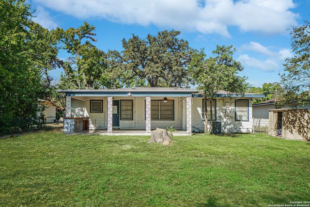 56 Ewing Pl, San Antonio, TX 78201
