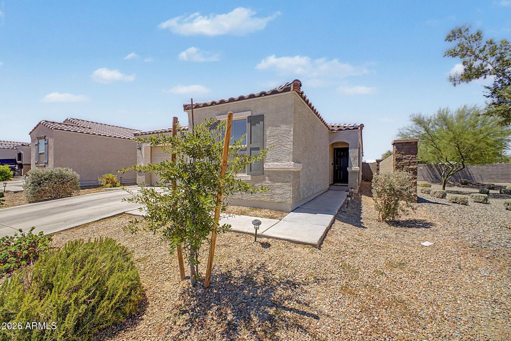 714 E MOUNTAIN VIEW Drive, Avondale, AZ 85323 — photo 5