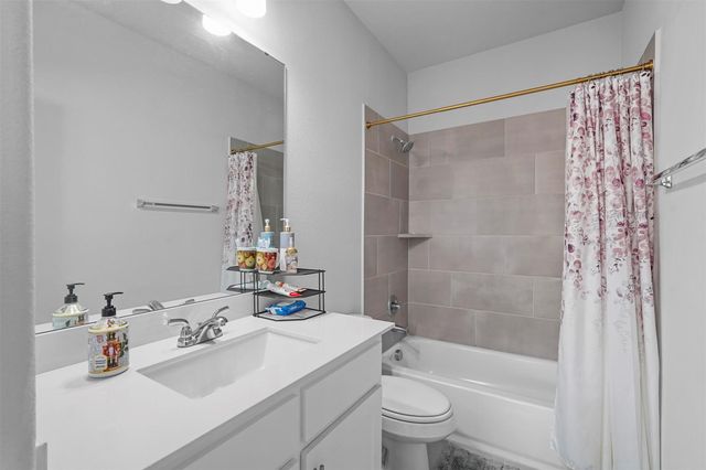 2315 Kirkstall Way, Forney, TX 75126