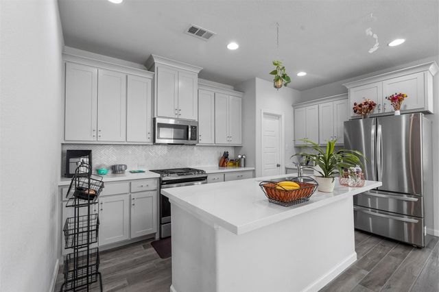 2315 Kirkstall Way, Forney, TX 75126