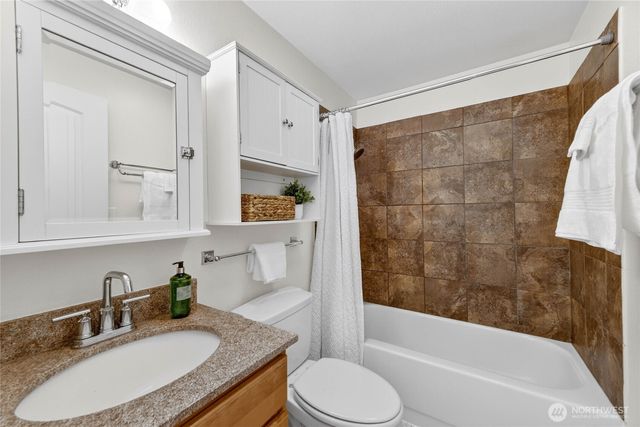 3039 61st Avenue SW, Seattle, WA 98116