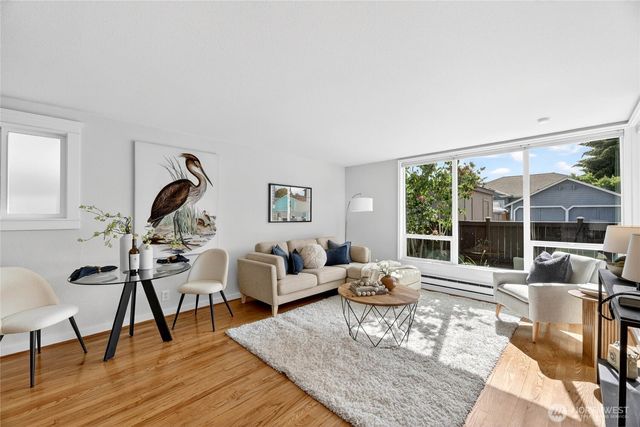 3039 61st Avenue SW, Seattle, WA 98116