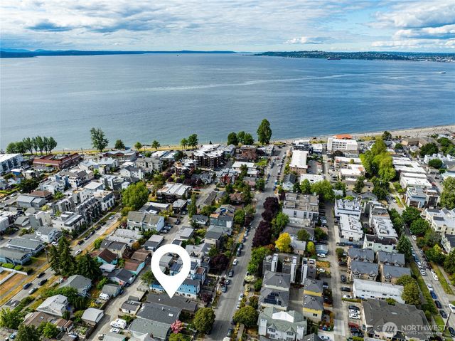 3039 61st Avenue SW, Seattle, WA 98116