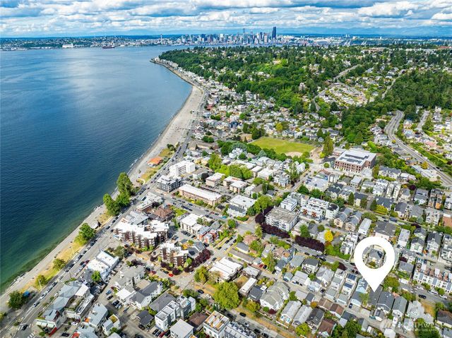 3039 61st Avenue SW, Seattle, WA 98116