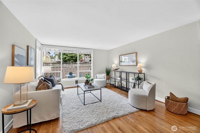 3039 61st Avenue SW, Seattle, WA 98116