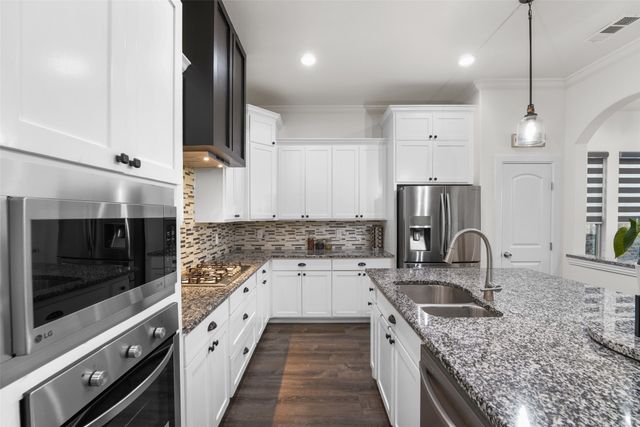 1705 Prestwick Lane, Ennis, TX 75119