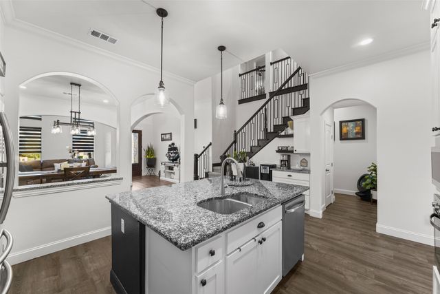 1705 Prestwick Lane, Ennis, TX 75119