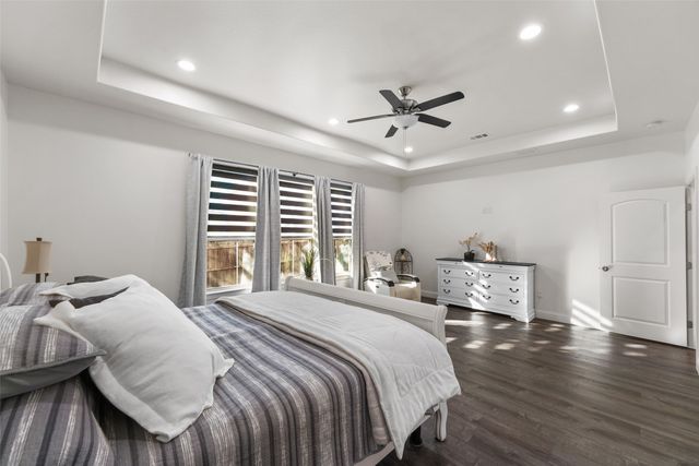 1705 Prestwick Lane, Ennis, TX 75119