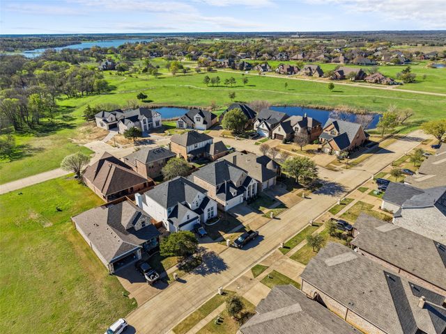 1705 Prestwick Lane, Ennis, TX 75119