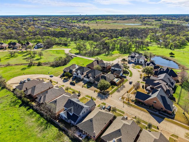 1705 Prestwick Lane, Ennis, TX 75119