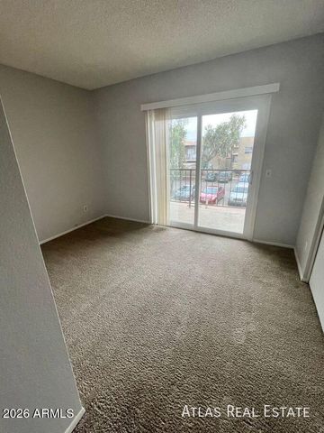 2820 E KATHLEEN Road, Phoenix, AZ 85032