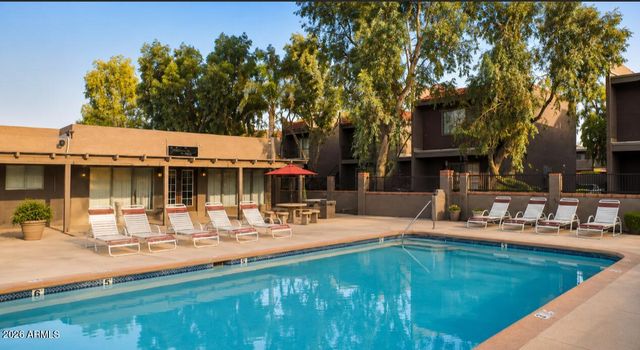 2820 E KATHLEEN Road, Phoenix, AZ 85032