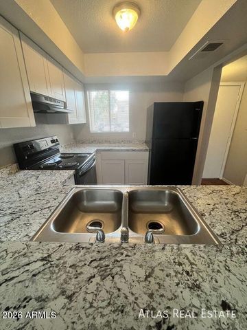 2820 E KATHLEEN Road, Phoenix, AZ 85032