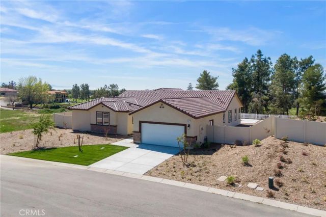 5804 Levanto Street, Bakersfield, CA 93306