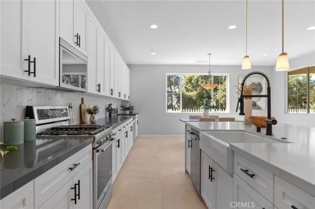 5804 Levanto Street, Bakersfield, CA 93306