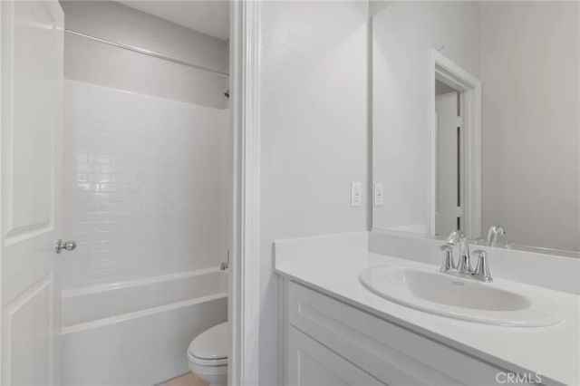 5804 Levanto Street, Bakersfield, CA 93306