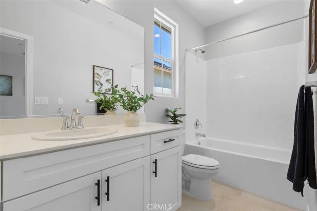 5804 Levanto Street, Bakersfield, CA 93306