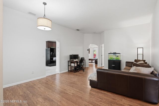 9526 BEMBRIDGE MILL Drive, Jacksonville, FL 32244