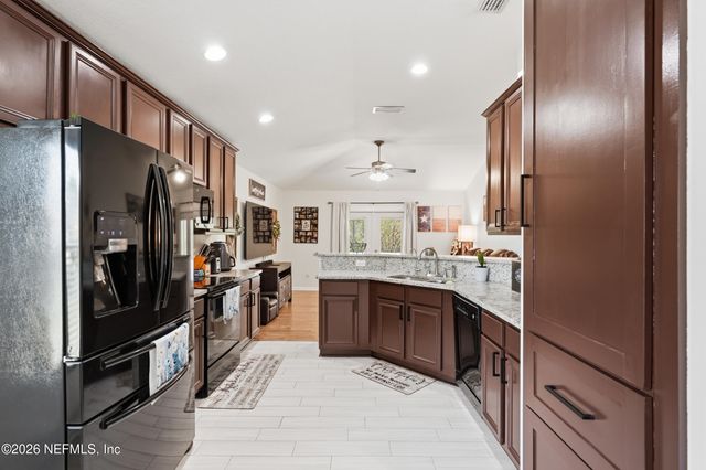 9526 BEMBRIDGE MILL Drive, Jacksonville, FL 32244