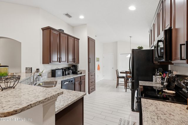 9526 BEMBRIDGE MILL Drive, Jacksonville, FL 32244