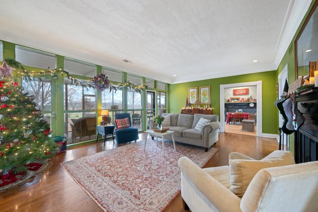 1015 Anderton Rd, Bell Buckle, TN 37020