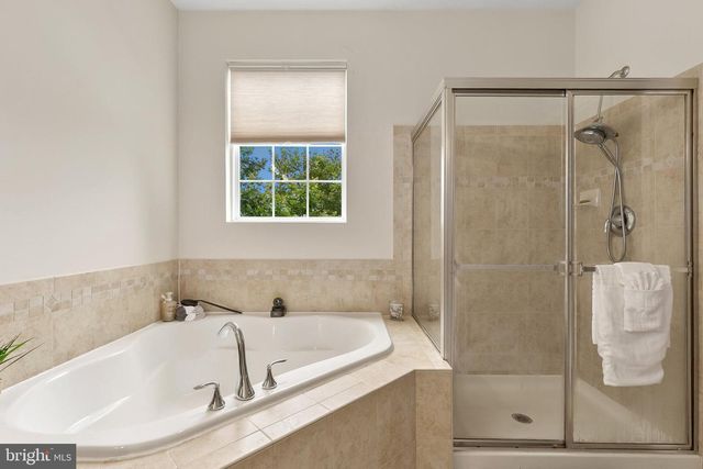 23239 OBSERVATION DR #2225, Clarksburg, MD 20871